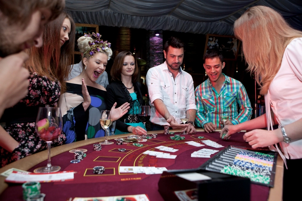 Выездное фан казино в Алмата Супертой