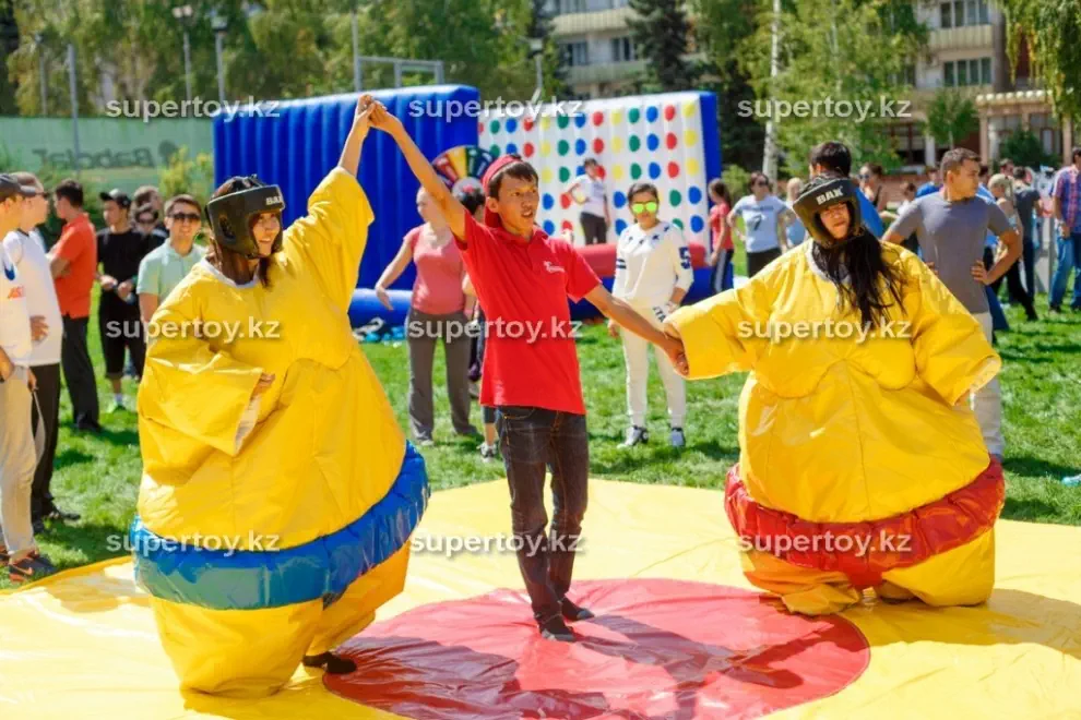 Аттракцион - Бои Сумо в надувных костюмах