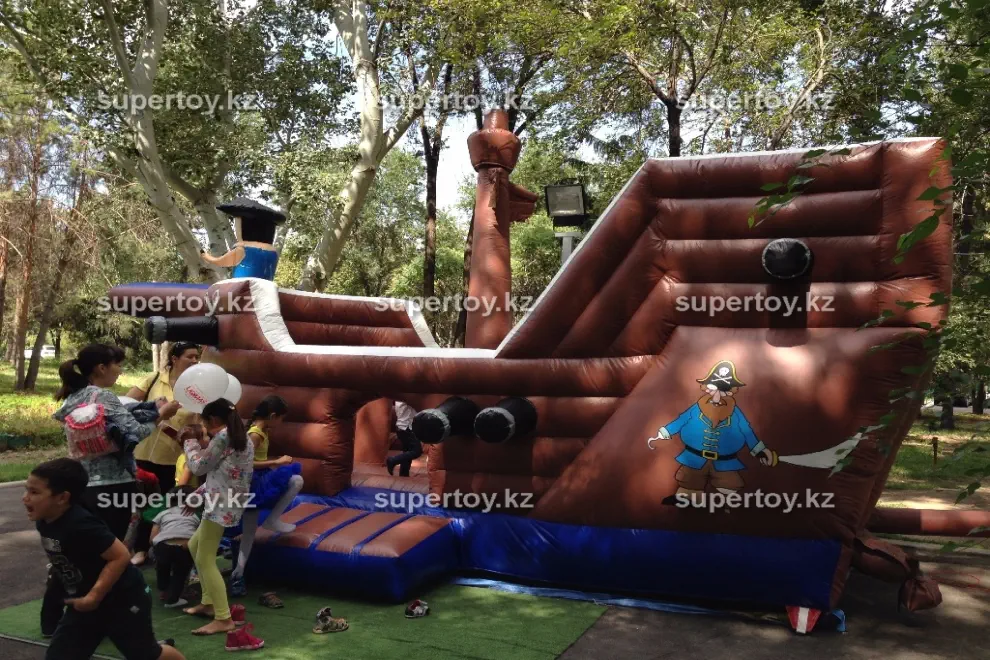 Надувной батут Пиратский корабль