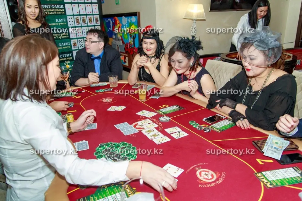 Занимательня карточная интеллектуальная игра для всех